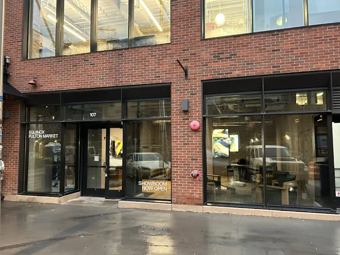 Equinox Fulton Market Showroom Picture 2