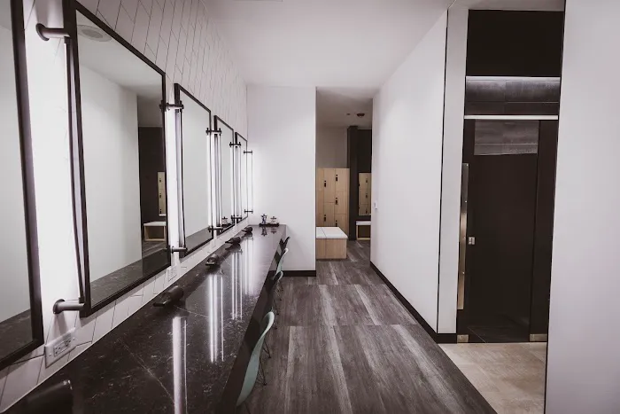 Studio Three Fulton Market Picture 2