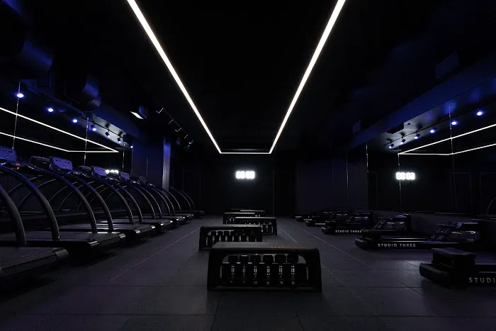 Studio Three Fulton Market Picture 9