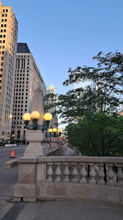 LifeStart- 222 N La Salle St Picture 4