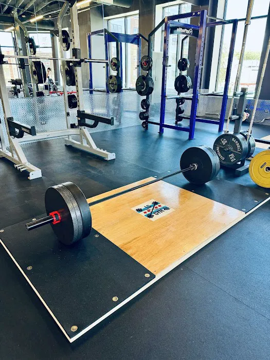 Logan Square Gym Picture 6