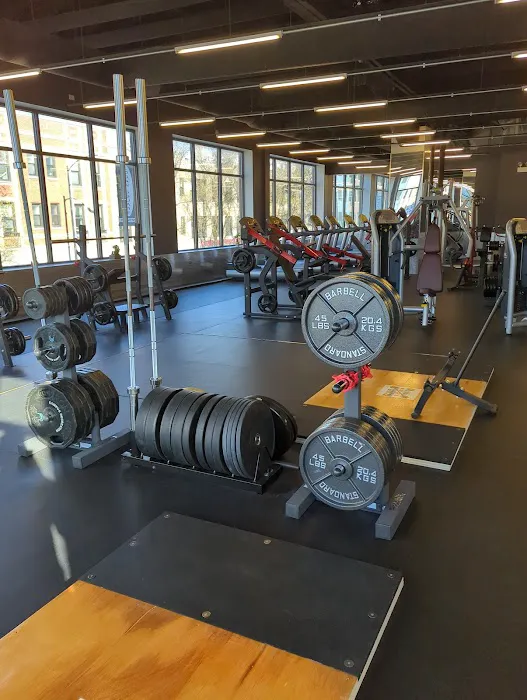 Logan Square Gym Picture 10