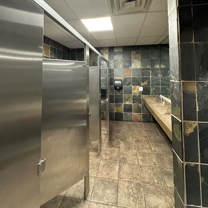 Majestic Fitness Chicago Picture 5