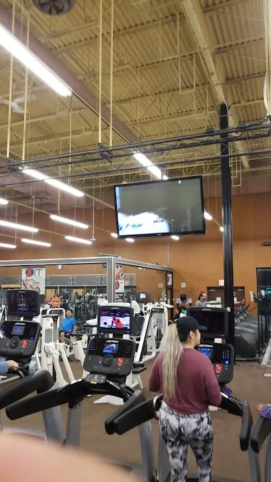 LA Fitness Picture 6