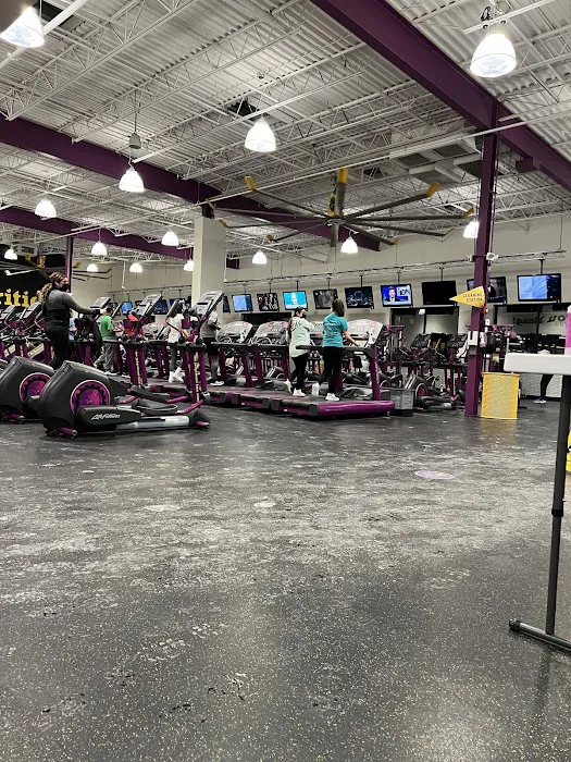 Planet Fitness Picture 2