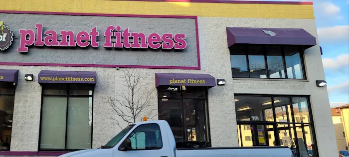 Planet Fitness Picture 3