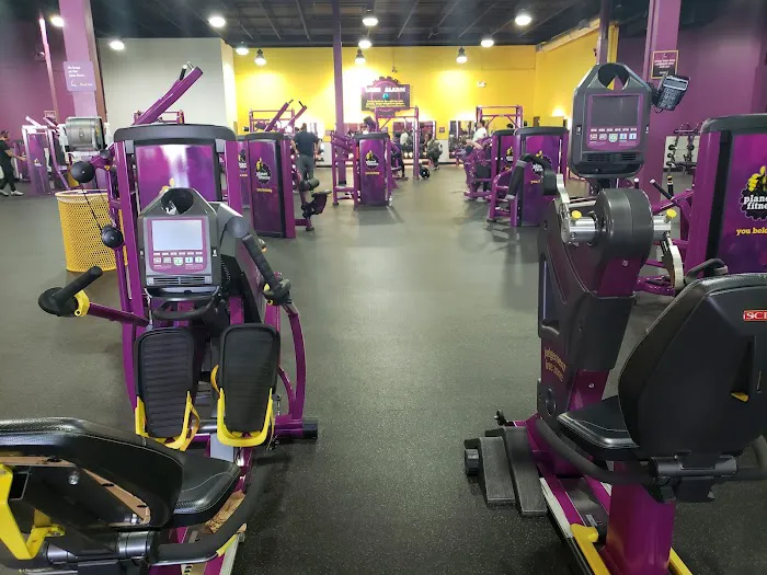 Planet Fitness Picture 4