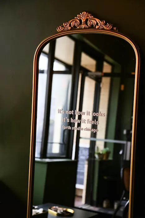 Forth® Studio Chicago - Yoga, Strength Training, Pilates, Breathwork, Meditation, Deep Stretch + Soundbath Picture 3