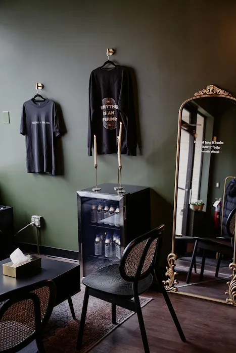 Forth® Studio Chicago - Yoga, Strength Training, Pilates, Breathwork, Meditation, Deep Stretch + Soundbath Picture 8