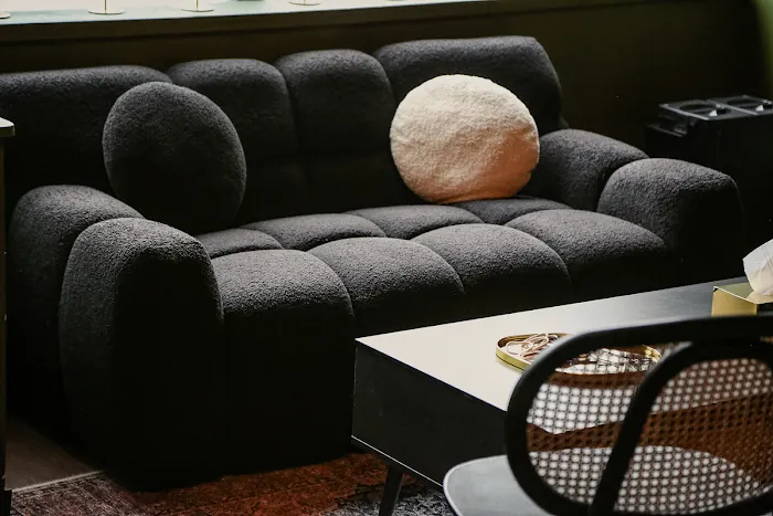 Forth® Studio Chicago - Yoga, Strength Training, Pilates, Breathwork, Meditation, Deep Stretch + Soundbath Picture 9