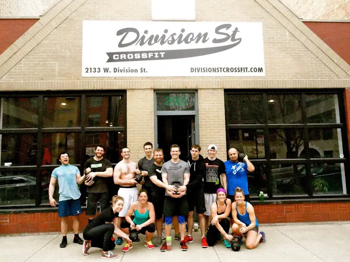 Move Well Fast + Division St. CrossFit Picture 1