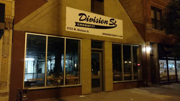 Move Well Fast + Division St. CrossFit Picture 10