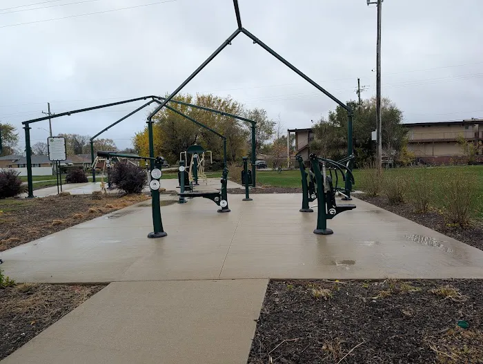 Outdoor free gym Picture 1