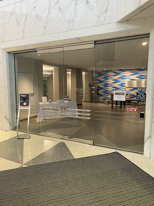 Oakbrook Terrace Tower Fitness Center Picture 9