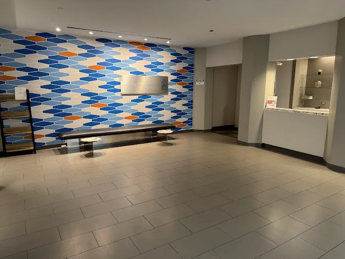 Oakbrook Terrace Tower Fitness Center Picture 10