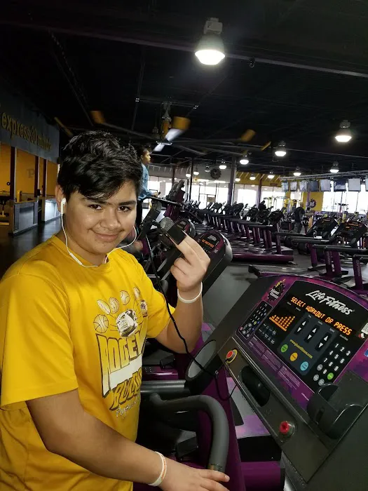 Planet Fitness Picture 6