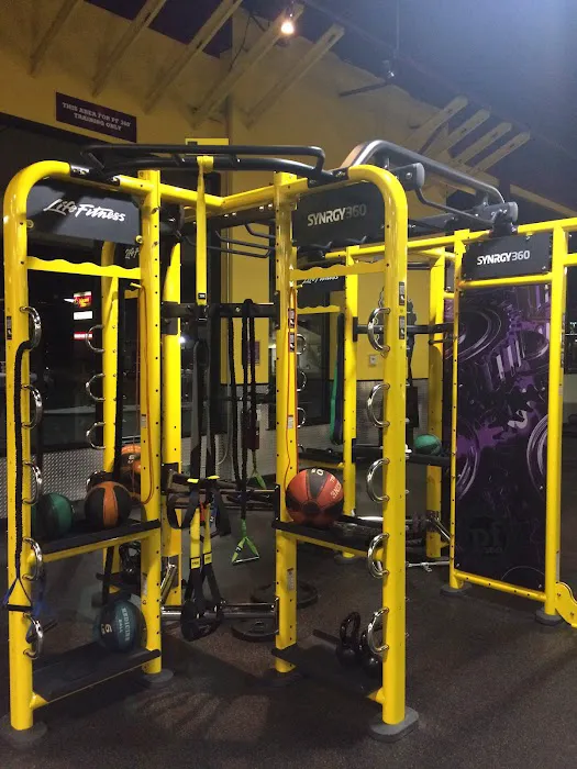 Planet Fitness Picture 8