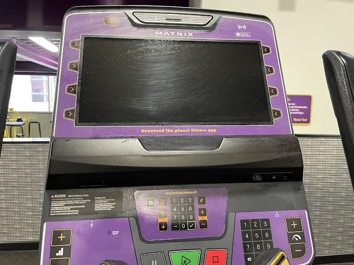 Planet Fitness Picture 6