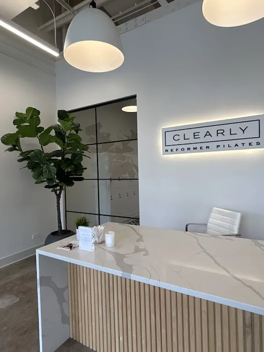 CLEARLY Reformer Pilates Picture 1