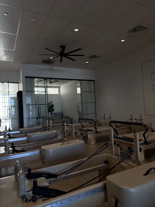 CLEARLY Reformer Pilates Picture 6