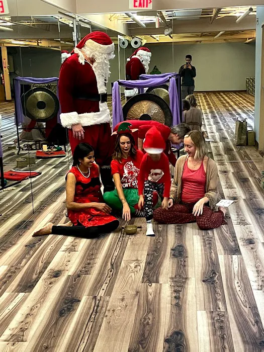 Hot Yoga Naperville Picture 7