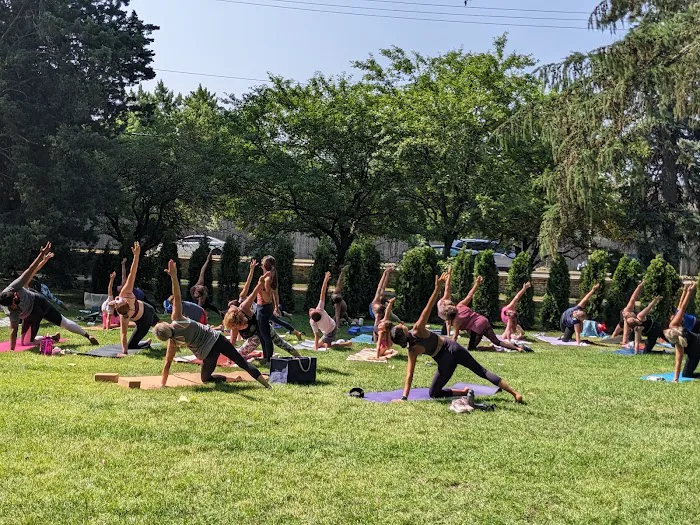 Just Be Yoga Studio Picture 7