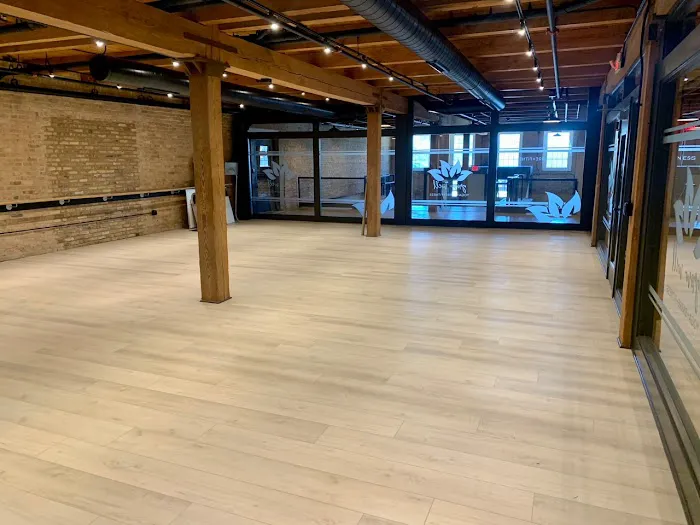 Grow Well Yoga + Barre + Fitness, Naperville, IL Picture 1