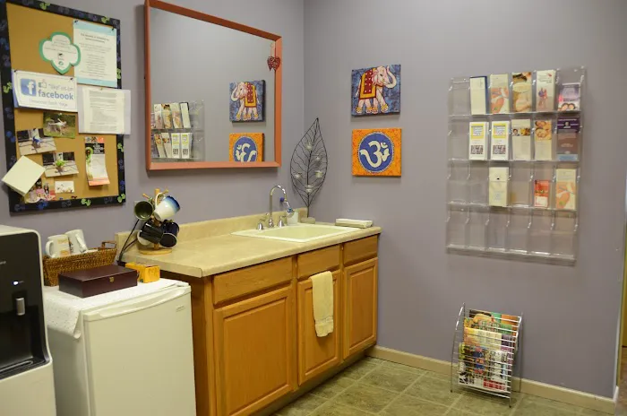 Universal Spirit Yoga Picture 4