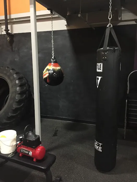 Titan Fitness - Peoria Picture 2