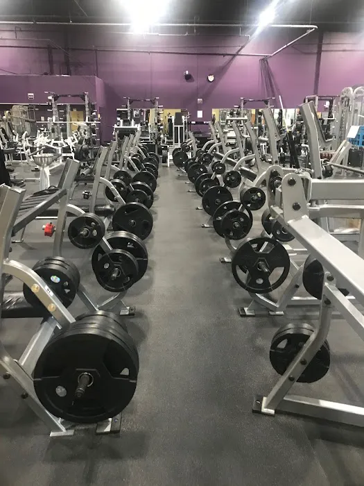 Titan Fitness - Peoria Picture 1