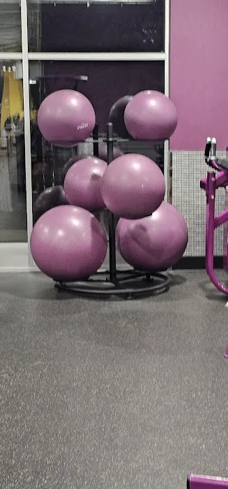 Planet Fitness Picture 8