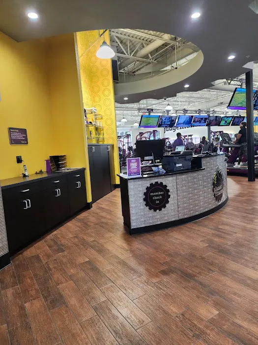 Planet Fitness Picture 2
