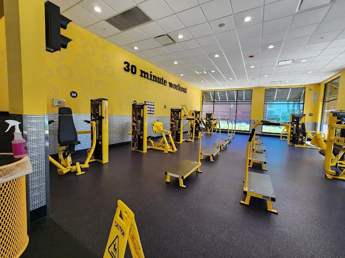 Planet Fitness Picture 5