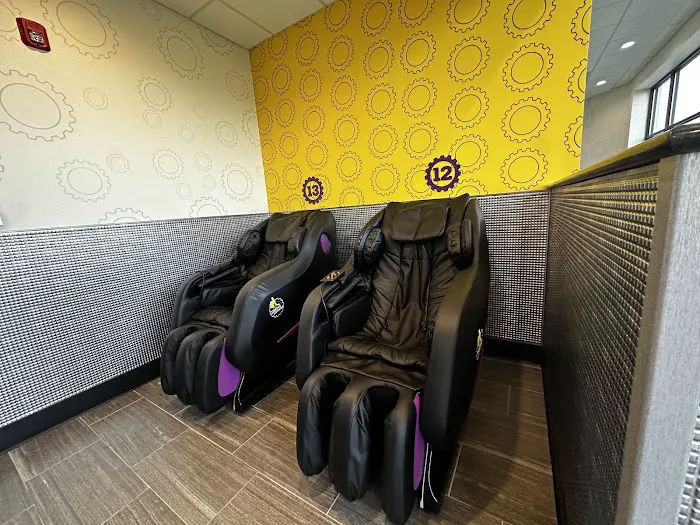 Planet Fitness Picture 6