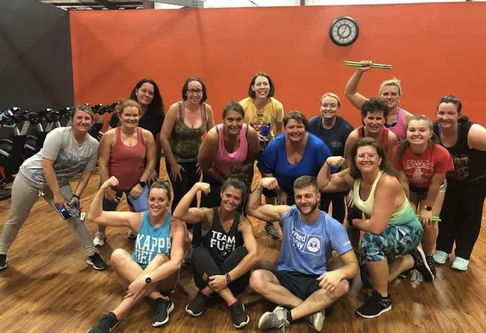 Iron Jungle Family Fitness Picture 7