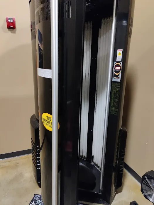 Iron Jungle Family Fitness Picture 9