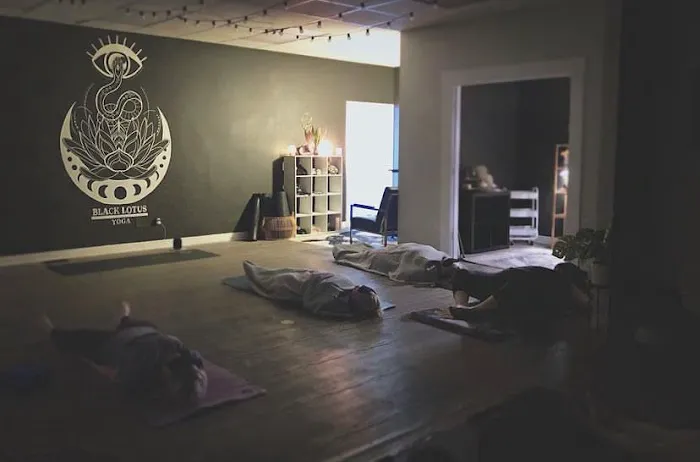 Black Lotus Yoga & Healing Space Picture 1