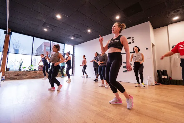 wear|haus fitness Picture 3