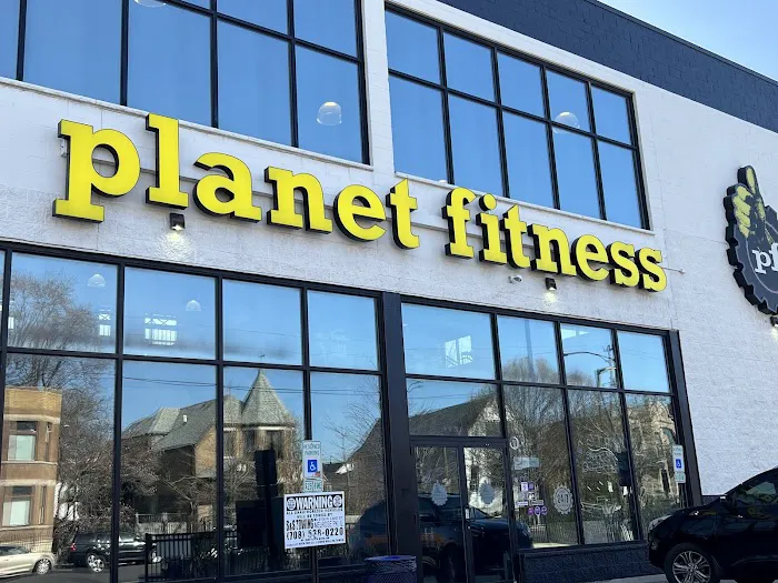 Planet Fitness Picture 8
