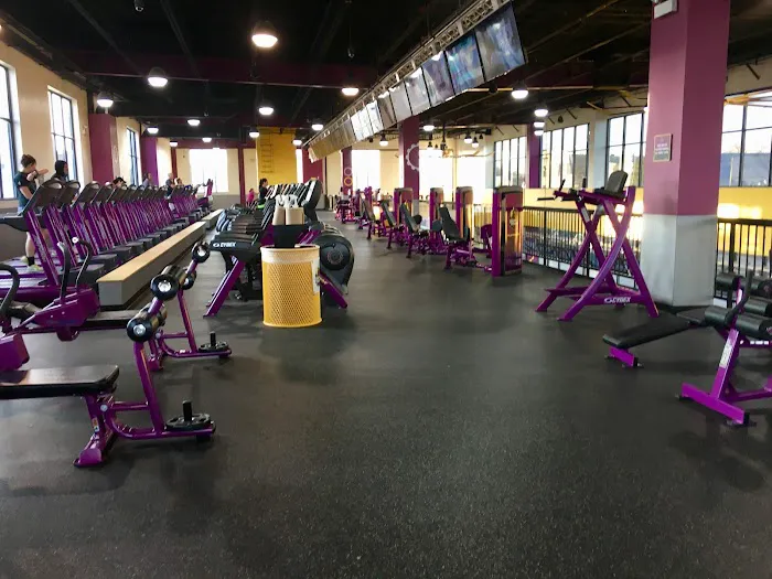 Planet Fitness Picture 7