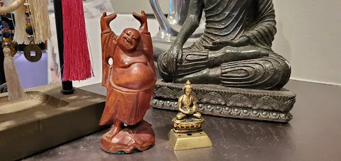 Zen Yoga Garage Picture 5