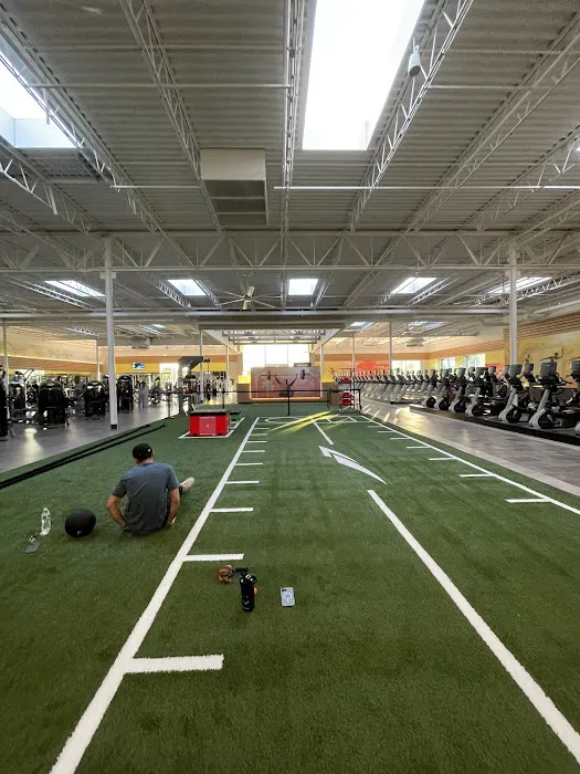 LA Fitness Picture 1