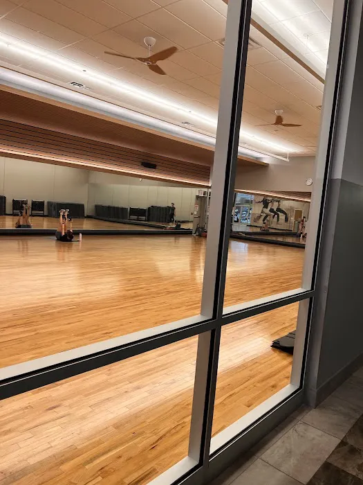 LA Fitness Picture 5