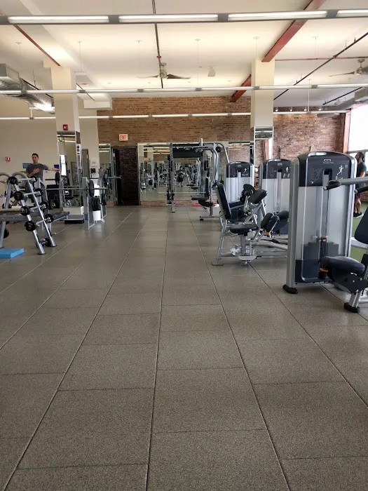 Bucktown Athletic Club Picture 10