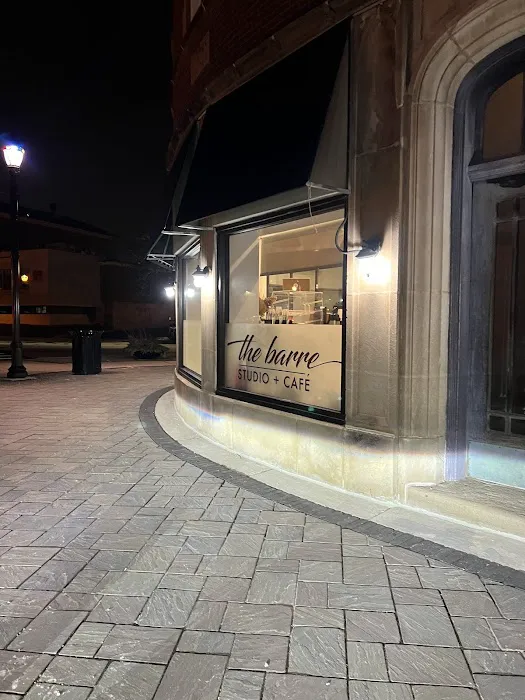 𝐭𝐡𝐞 𝐛𝐚𝐫𝐫𝐞 𝐞𝐩 studio + café Picture 6