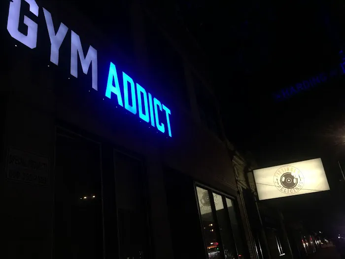 Gym Addict Fitness Picture 10