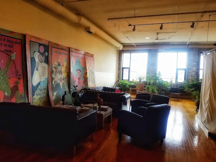 105F Hot Yoga, Pilates & Wellness - Wicker Park Picture 3