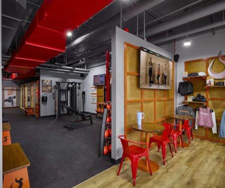 HOTWORX Elmhurst