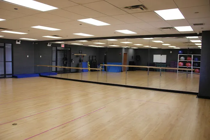 Oakbrook Terrace Park District Fitness Center Picture 6