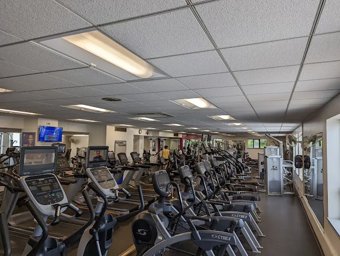 Elmhurst YMCA Picture 9